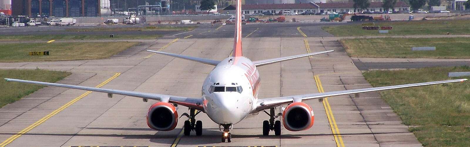 Flugzeug in Schönefeld,
        
    

        Foto: Tourismusverband Dahme-Seen e.V./Juliane Frank