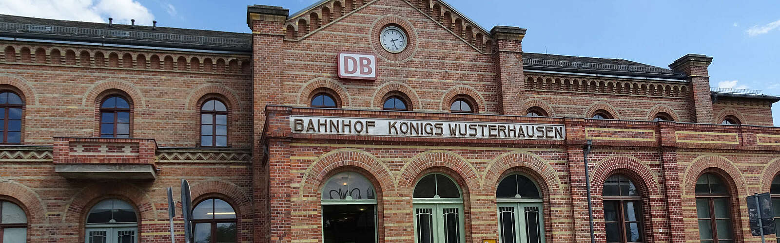 Bahnhof Königs Wusterhausen,
        
    

        Foto: Tourismusverband Dahme-Seenland e.V./Petra Förster