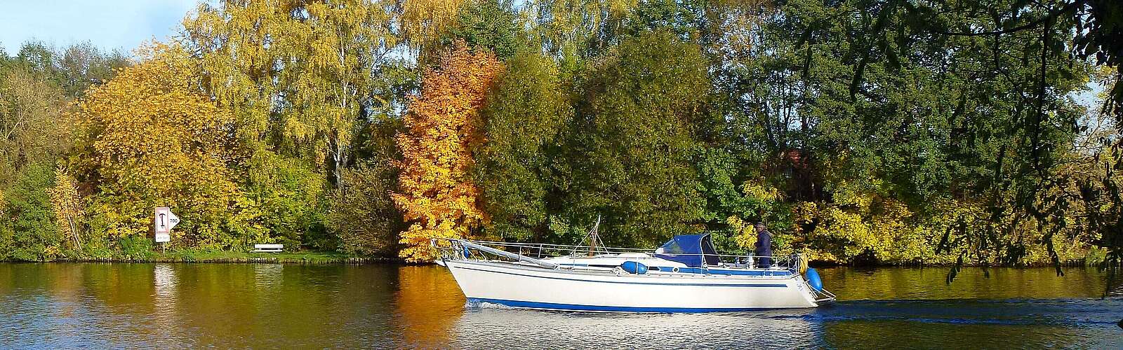Segelboot_Herbst
