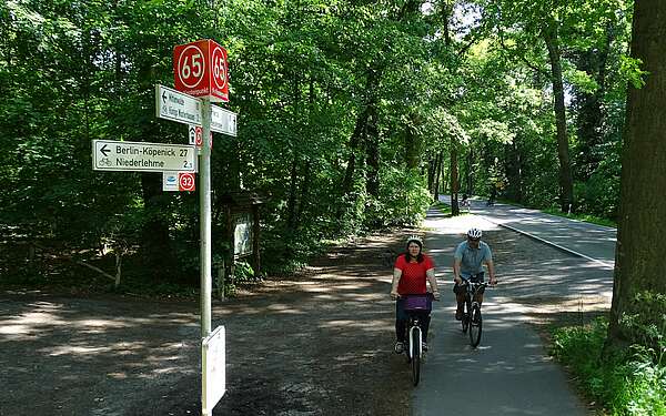 Radfahrer am Knotenpunkt