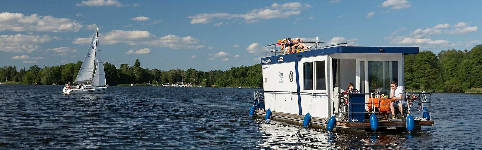 Barrierefreier Hausbooturlaub,
            
        
                Foto: TMB Tourismus-Marketing Brandenburg GmbH/Yorck Maecke